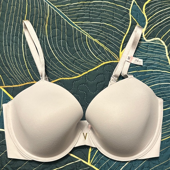 Victoria's Secret Lightly Lined Love Cloud Demi Bra - Picture 1 of 4